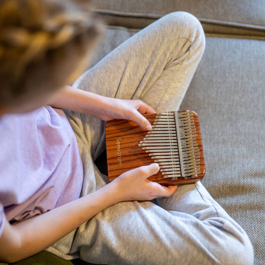 Musikinstrumente aus Holz für Kinder