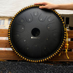 SonodrumZungentrommelExclusiveC-Dur38cmSchwarzTongueDrumHaltend