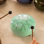 SonodrumZungentrommelStandardHellblau14cmC-DurTongueDrumSpielend